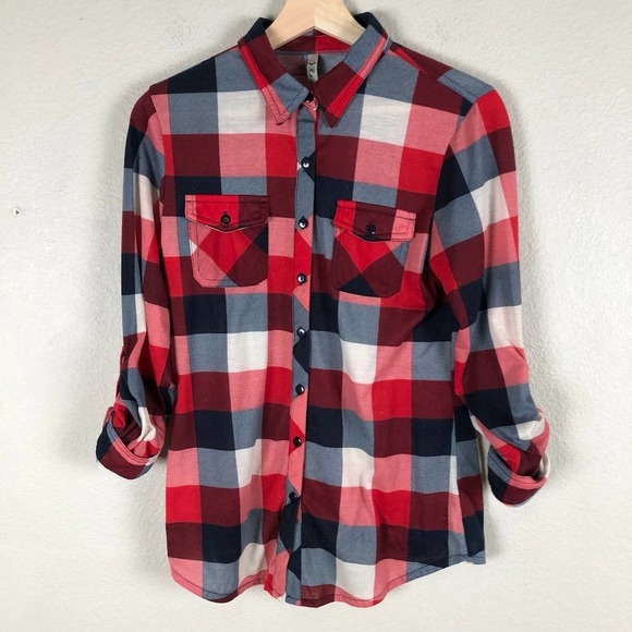R N B shirt red black check roll tab button up pockets casual size medium - Picture 15 of 16